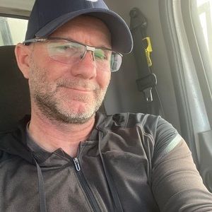 Meet your Posher, Marc